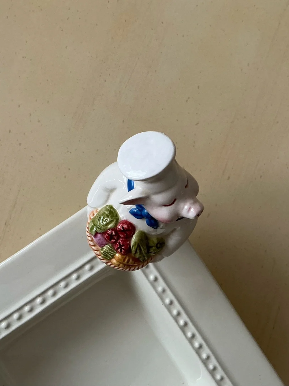 Piggy Chef With Basket of Vegetables Platter Decoration 🥕 🥬
